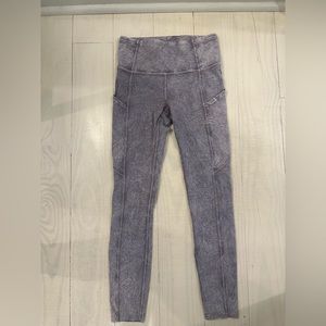 Lu lu lemon leggings- size 4 cropped a little